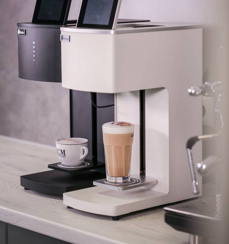 Colorato Selfieccino Machine No service fees